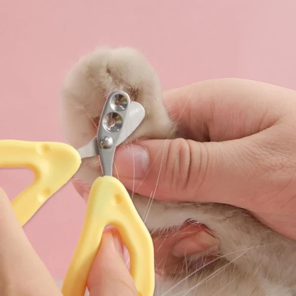 Cheese Shape Anti Bleeding Pet Nail Clippers